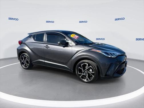2022 Toyota C-HR XLE