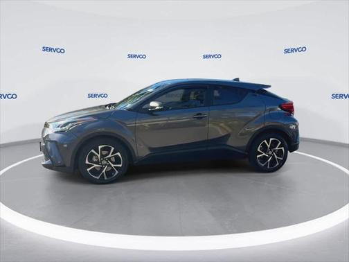 2022 Toyota C-HR XLE