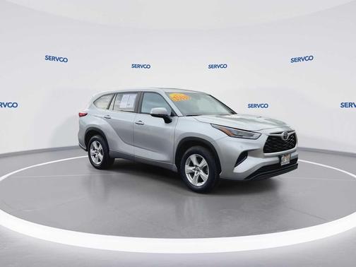 2023 Toyota Highlander LE