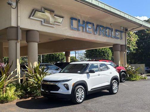 Summit White 2026 Chevrolet Trailblazer LS