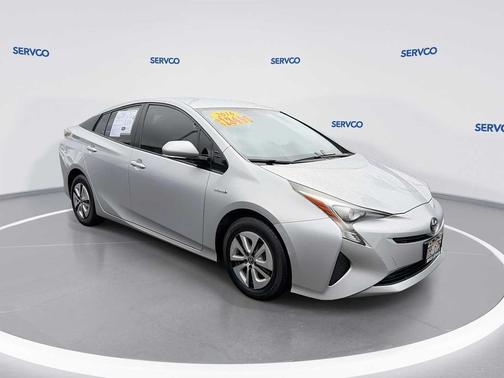 2016 Toyota Prius Three Touring