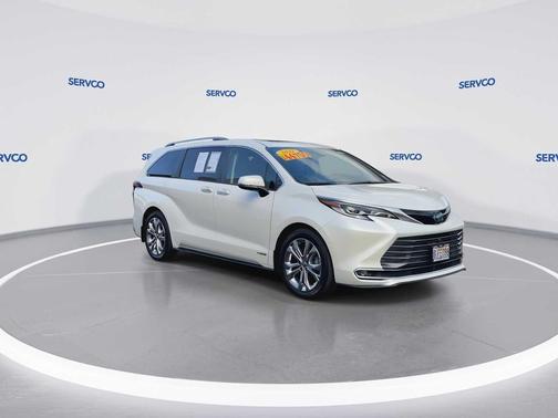 2021 Toyota Sienna Platinum