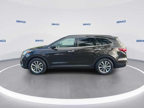 2017 Hyundai SANTA FE SE