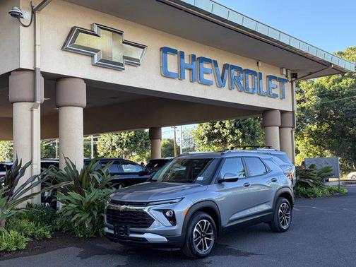 Sterling Gray Metallic 2026 Chevrolet Trailblazer LT