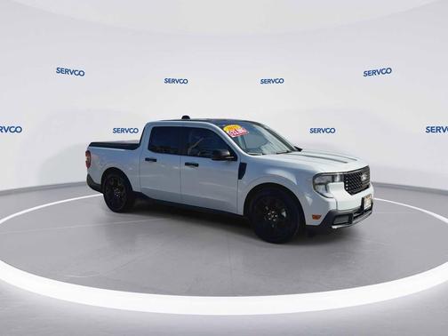 SPACE WHITE METALLIC 2025 Ford Maverick XLT