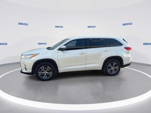 2017 Toyota Highlander LE