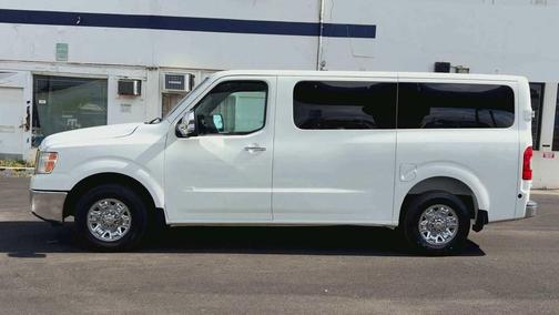 2016 Nissan NV Passenger NV3500 HD S V6