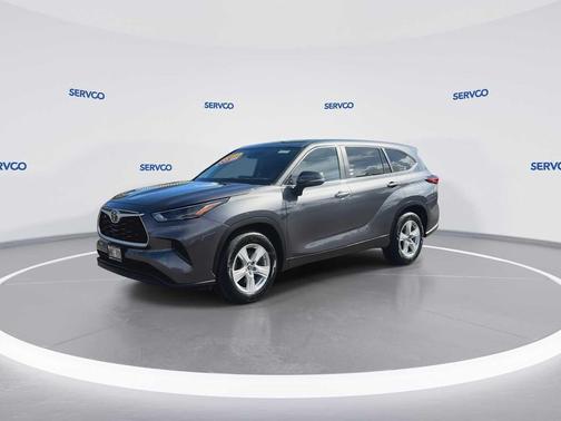 2023 Toyota Highlander LE