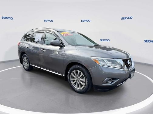 2016 Nissan Pathfinder SV