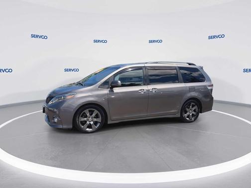 2016 Toyota Sienna SE Premium