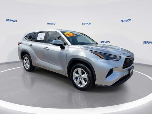 Celestial Silver Metallic 2023 Toyota Highlander LE