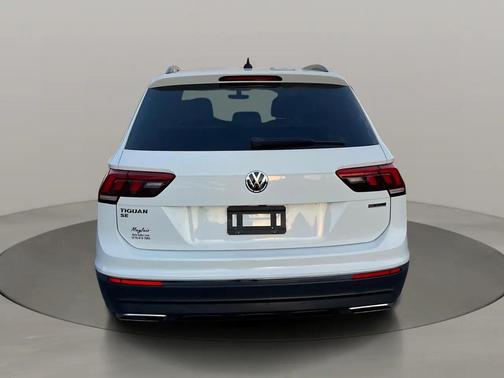 Pure White 2021 Volkswagen Tiguan 2.0T SE R-Line Black 4MOTION