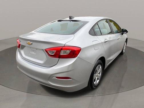 2016 Chevrolet Cruze LS Auto