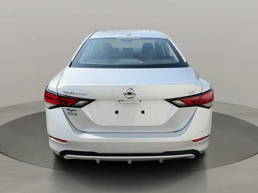 Brilliant Silver Metallic 2022 Nissan Sentra SV