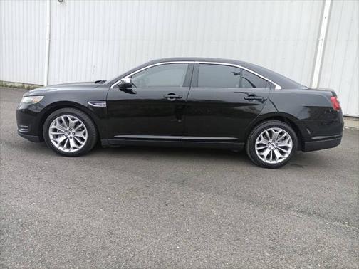 2018 Ford Taurus Limited