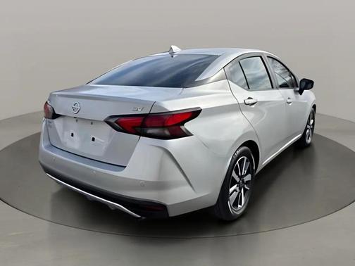 2020 Nissan Versa 1.6 SV