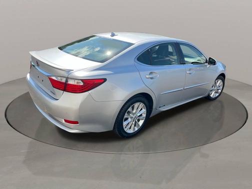 2013 Lexus ES 300h Base
