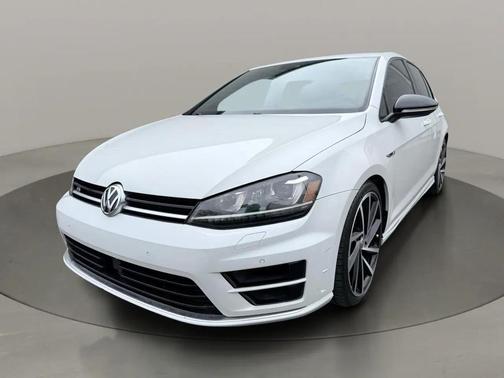 Oryx White Pearl Metallic 2017 Volkswagen Golf R 2.0T Manual