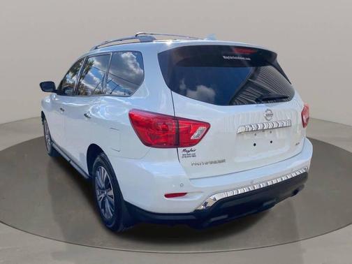 2019 Nissan Pathfinder S
