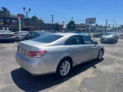 Silver 2010 Lexus ES 350 Base