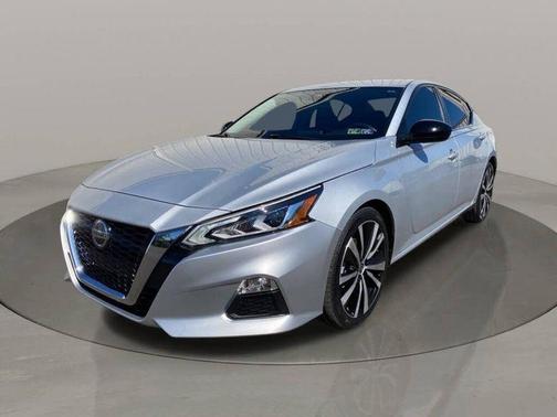 2021 Nissan Altima SR FWD