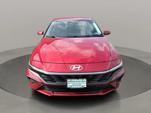 Ultimate Red 2025 Hyundai ELANTRA SE