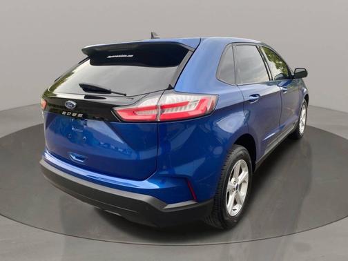 2021 Ford Edge SE
