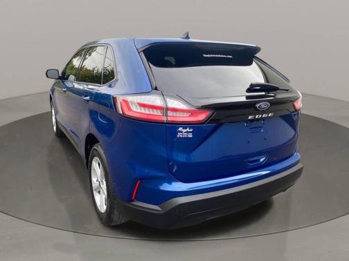 2021 Ford Edge SE