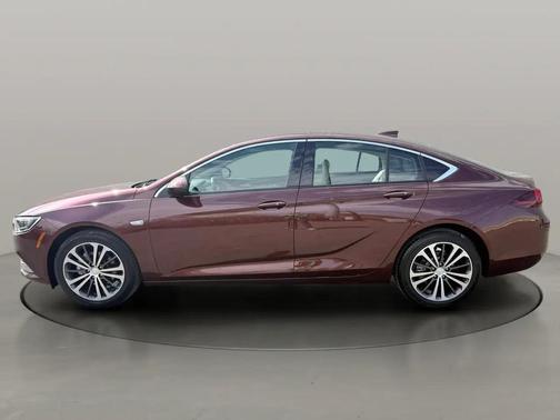 2018 Buick Regal Sportback Essence