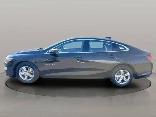 Mosaic Black Metallic 2022 Chevrolet Malibu 1LS