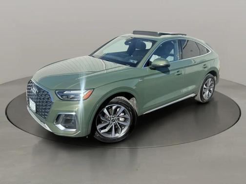 District Green Metallic 2022 Audi Q5 45 S line Premium