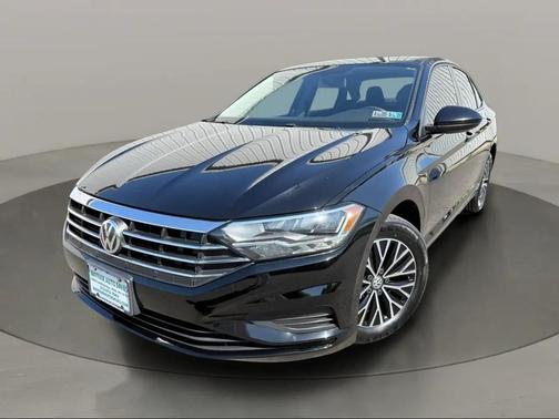 Black 2021 Volkswagen Jetta 1.4T SE