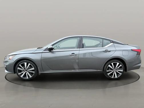 Gun Metallic 2019 Nissan Altima 2.5 SR