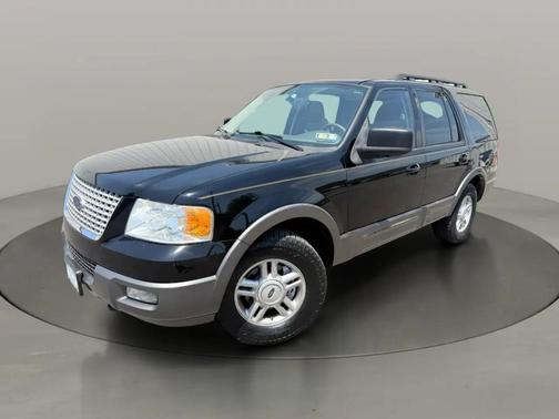 Matte Black 2005 Ford Expedition Special Service Package
