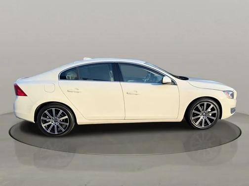 2017 Volvo S60 Inscription T5
