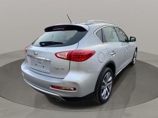 2017 INFINITI QX50 Base