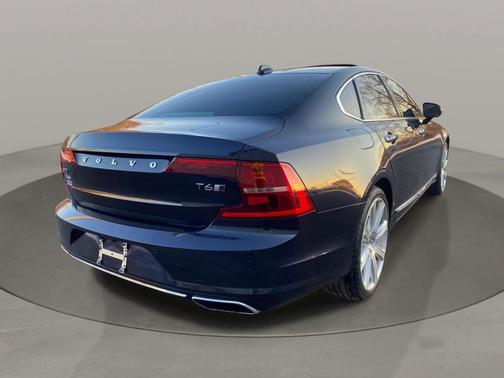 2017 Volvo S90 T6 Inscription