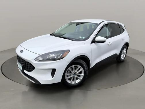 White 2021 Ford Escape SE