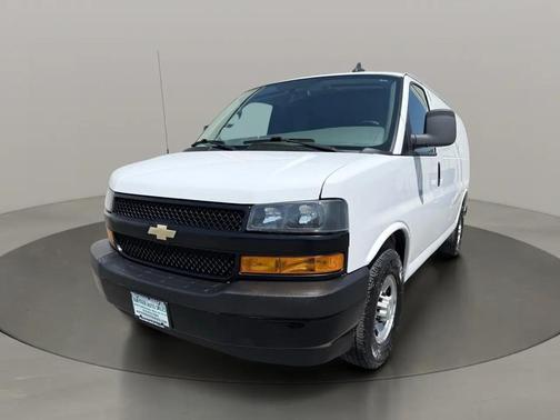 Summit White 2021 Chevrolet Express 2500 LT