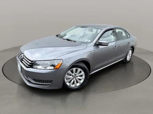 Platinum Gray Metallic 2015 Volkswagen Passat 1.8T S