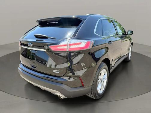 Agate Black 2020 Ford Edge SEL