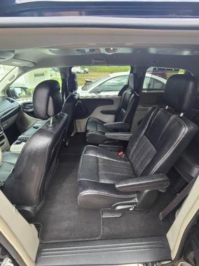 2015 Chrysler Town & Country Touring-L
