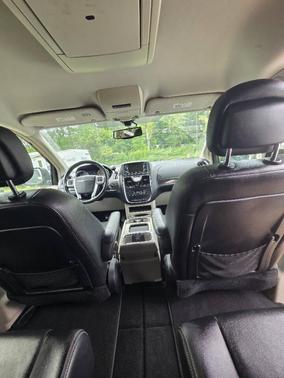 2015 Chrysler Town & Country Touring-L