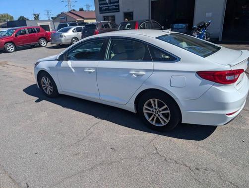 2015 Hyundai SONATA SE