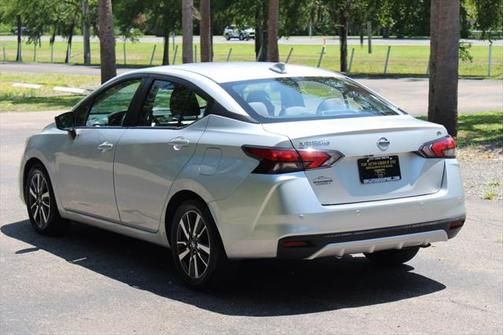 2021 Nissan Versa 1.6 SV