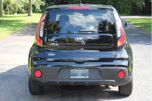 2017 Kia Soul Base