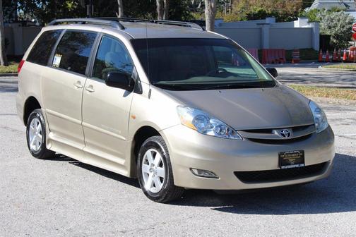 2006 Toyota Sienna LE