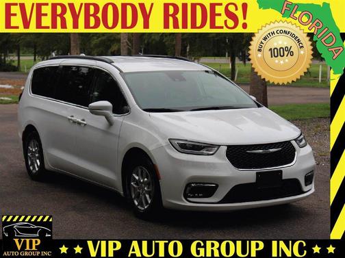 2022 Chrysler Pacifica Touring L