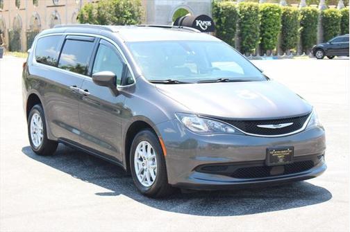2021 Chrysler Voyager LXI