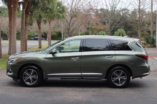 2017 INFINITI QX60 Base